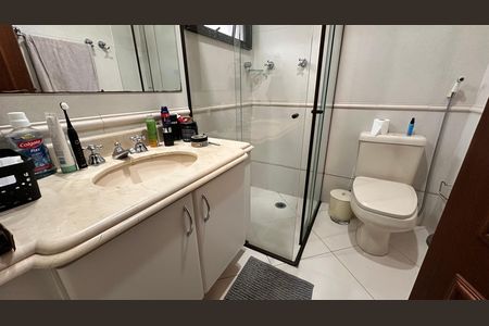 Casa de condomínio para alugar com 458m², 4 quartos e 5 vagas