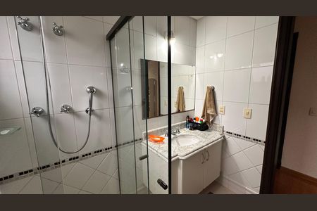 Casa de condomínio para alugar com 458m², 4 quartos e 5 vagas