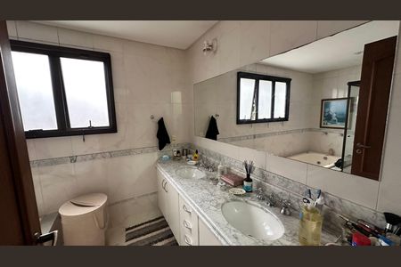 Casa de condomínio para alugar com 458m², 4 quartos e 5 vagas