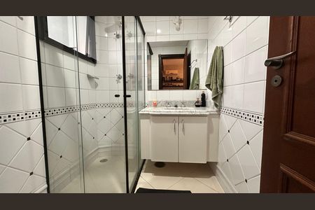 Casa de condomínio para alugar com 458m², 4 quartos e 5 vagas