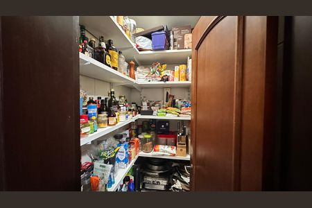 Casa de condomínio para alugar com 458m², 4 quartos e 5 vagas