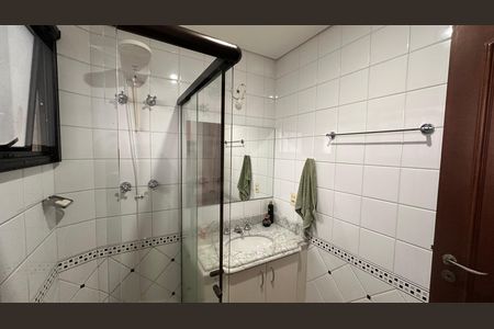 Casa de condomínio para alugar com 458m², 4 quartos e 5 vagas