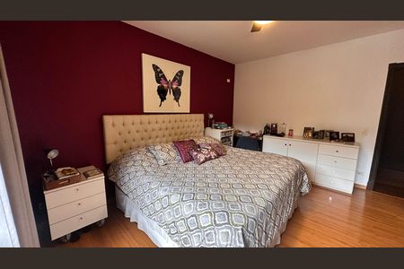 Casa de condomínio para alugar com 458m², 4 quartos e 5 vagas