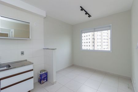 Apartamento à venda com 32m², 2 quartos e sem vaga Apartamento à venda com 32m², 2 quartos e sem vagaSala