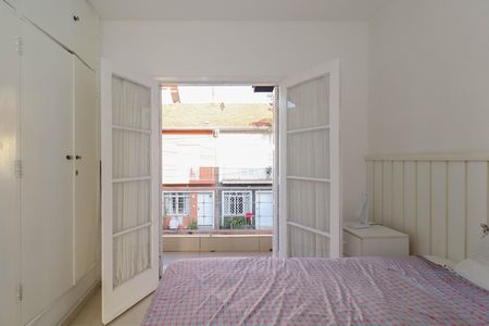 Casa para alugar com 500m², 5 quartos e 2 vagas Casa para alugar com 500m², 5 quartos e 2 vagasQuarto 1