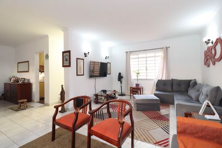 Casa para alugar com 500m², 5 quartos e 2 vagas Casa para alugar com 500m², 5 quartos e 2 vagasSala