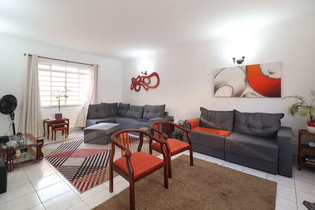 Casa para alugar com 500m², 5 quartos e 2 vagas Casa para alugar com 500m², 5 quartos e 2 vagasSala