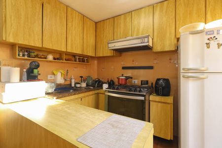 Casa para alugar com 500m², 5 quartos e 2 vagas Casa para alugar com 500m², 5 quartos e 2 vagasCozinha