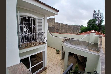 Casa à venda com 367m², 4 quartos e 2 vagasVista