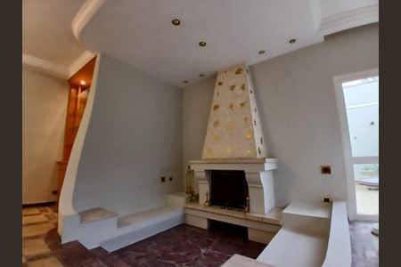 Casa à venda com 367m², 4 quartos e 2 vagasSala