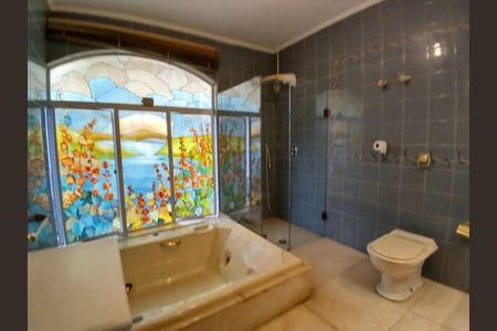 Casa à venda com 367m², 4 quartos e 2 vagasBanheiro 