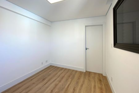 Apartamento à venda com 130m², 2 quartos e 3 vagas
