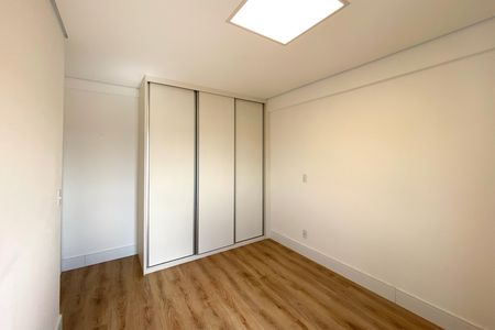 Apartamento à venda com 130m², 2 quartos e 3 vagas