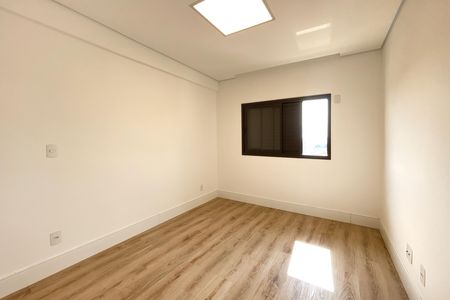 Apartamento à venda com 130m², 2 quartos e 3 vagas