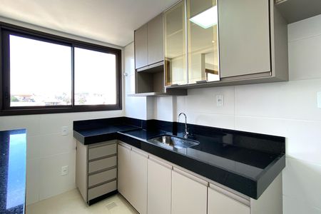 Apartamento à venda com 130m², 2 quartos e 3 vagas