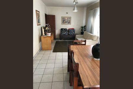 Casa à venda com 4 quartos, 250m² em Jardim Petropolis, São Paulo