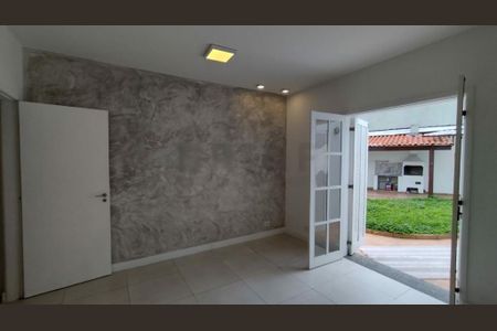 Casa à venda com 3 quartos, 270m² em Jardim Novo Mundo, São Paulo