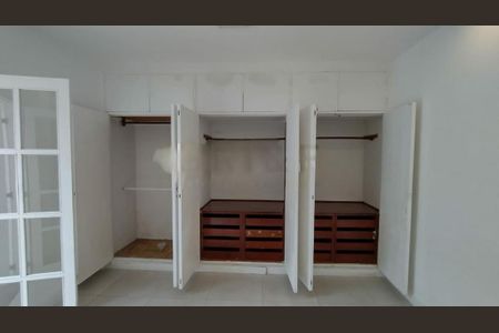 Casa à venda com 3 quartos, 270m² em Jardim Novo Mundo, São Paulo