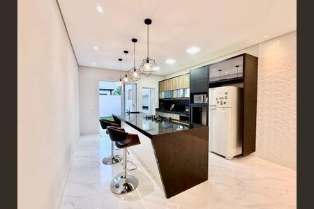 Casa à venda com 177m², 3 quartos e 2 vagas