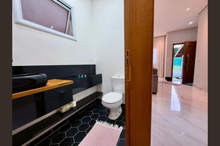 Casa à venda com 177m², 3 quartos e 2 vagas