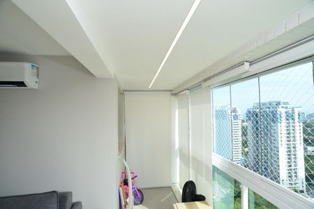 Apartamento à venda com 65m², 2 quartos e 1 vaga Apartamento à venda com 65m², 2 quartos e 1 vagaVaranda