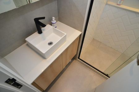 Apartamento à venda com 65m², 2 quartos e 1 vaga Apartamento à venda com 65m², 2 quartos e 1 vagaBanheiro Social