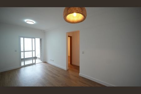 Apartamento para alugar com 63m², 2 quartos e 2 vagasSala