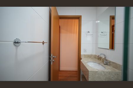 Apartamento para alugar com 63m², 2 quartos e 2 vagasBanheiro Social