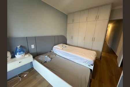 Casa à venda com 210m², 3 quartos e 5 vagas Casa à venda com 210m², 3 quartos e 5 vagasQuarto 2