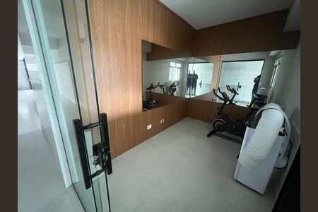 Casa à venda com 210m², 3 quartos e 5 vagas Casa à venda com 210m², 3 quartos e 5 vagasAcademia