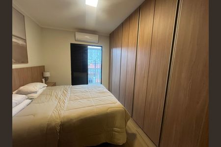 Casa à venda com 210m², 3 quartos e 5 vagas Casa à venda com 210m², 3 quartos e 5 vagasSuite