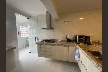 Casa à venda com 210m², 3 quartos e 5 vagas Casa à venda com 210m², 3 quartos e 5 vagasCozinha