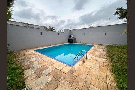 Casa à venda com 210m², 3 quartos e 5 vagas Casa à venda com 210m², 3 quartos e 5 vagasPiscina