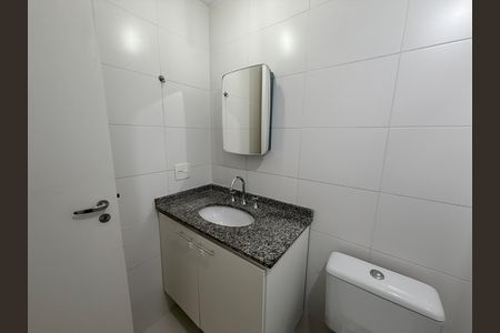 Apartamento para alugar com 65m², 2 quartos e 1 vaga Apartamento para alugar com 65m², 2 quartos e 1 vagaBanheiro