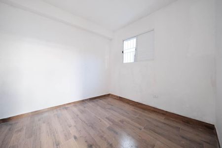 Quarto 2 de casa para alugar com 2 quartos, 50m² em Burgo Paulista, São Paulo