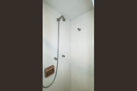 Banheiro de apartamento para alugar com 3 quartos, 97m² em Itaim Bibi, São Paulo