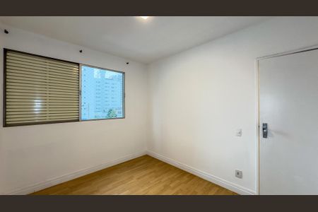 Apartamento para alugar com 97m², 3 quartos e 1 vagaQuarto 2