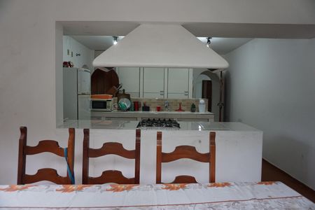 Casa para alugar com 3500m², 4 quartos e 4 vagasCozinha