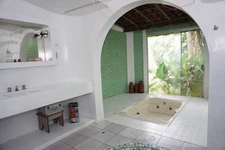 Casa para alugar com 3500m², 4 quartos e 4 vagasBanheiro da Suíte 1