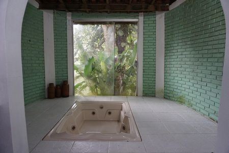 Casa para alugar com 3500m², 4 quartos e 4 vagasBanheiro da Suíte 1