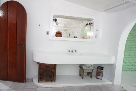 Casa para alugar com 3500m², 4 quartos e 4 vagasBanheiro da Suíte 1