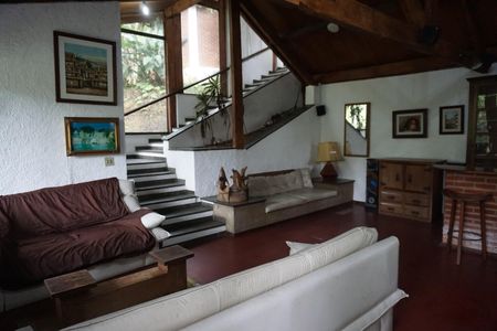 Casa para alugar com 3500m², 4 quartos e 4 vagasSala
