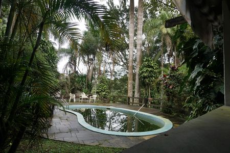 Casa para alugar com 3500m², 4 quartos e 4 vagasPiscina