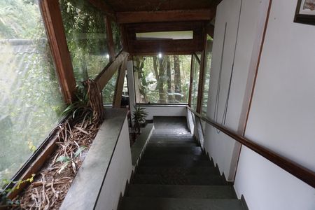 Casa para alugar com 3500m², 4 quartos e 4 vagasEscada
