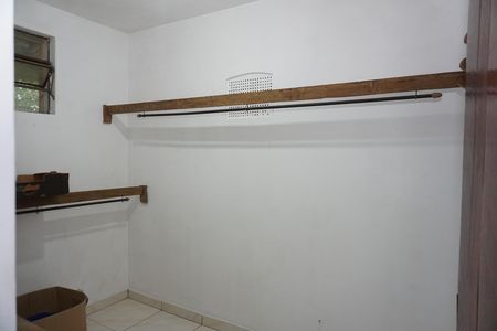 Casa para alugar com 3500m², 4 quartos e 4 vagasCloset da suíte 2