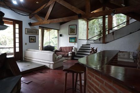 Casa para alugar com 3500m², 4 quartos e 4 vagasSala