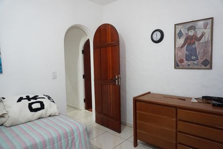 Casa para alugar com 3500m², 4 quartos e 4 vagasQuarto 1