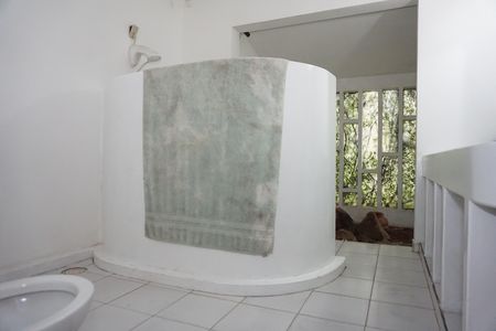 Casa para alugar com 3500m², 4 quartos e 4 vagasBanheiro