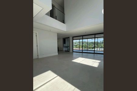Casa de condomínio à venda com 604m², 4 quartos e 6 vagas Casa de condomínio à venda com 604m², 4 quartos e 6 vagasFoto 05