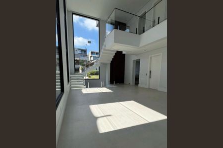 Casa de condomínio à venda com 604m², 4 quartos e 6 vagas Casa de condomínio à venda com 604m², 4 quartos e 6 vagasFoto 04